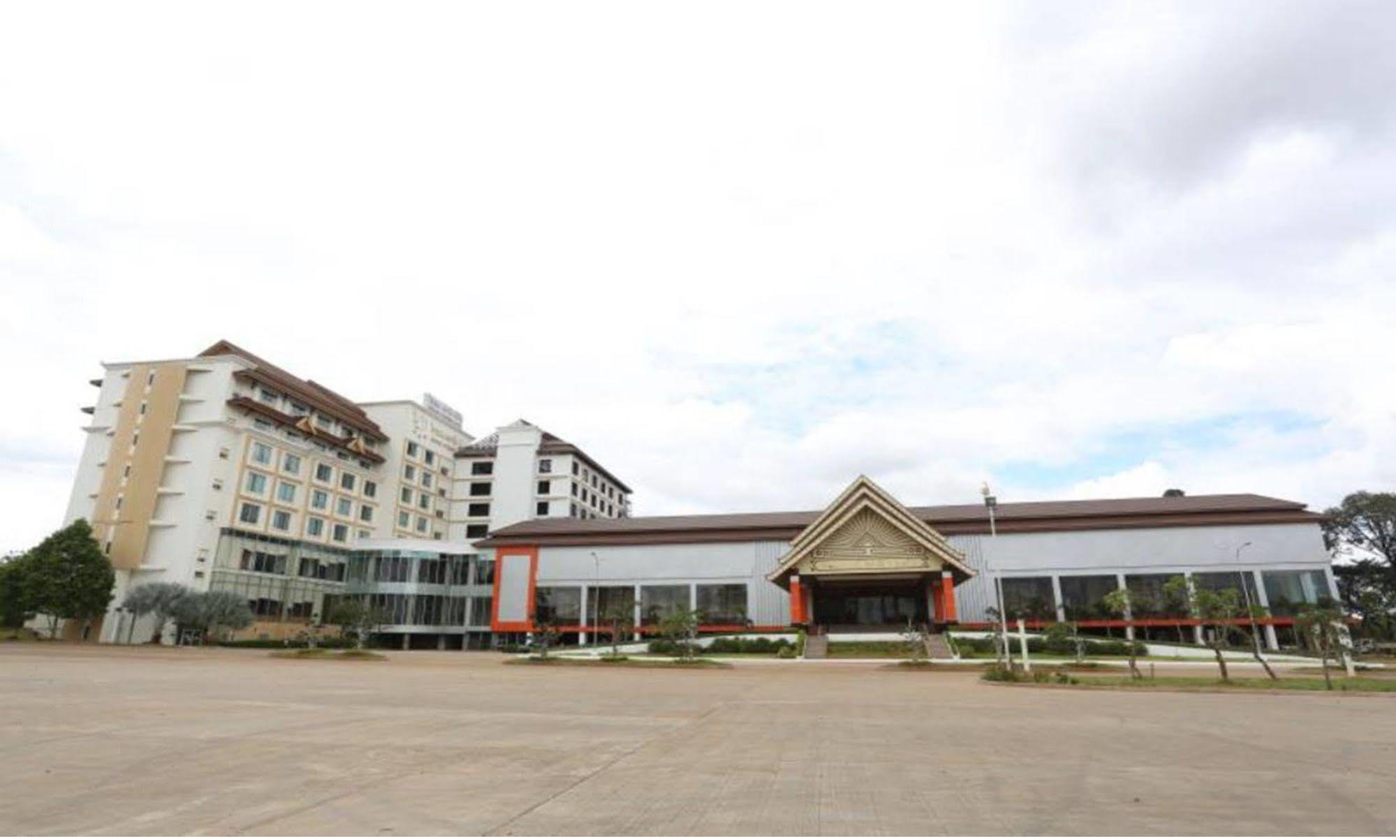 Arawan Riverside Hotel Pakse Extérieur photo